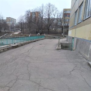 Acțiuni de salubrizare a terenului din cadrul Campaniei municipale „Curățenia generală de primăvară” sunt efectuate regulat în LT „Dacia”